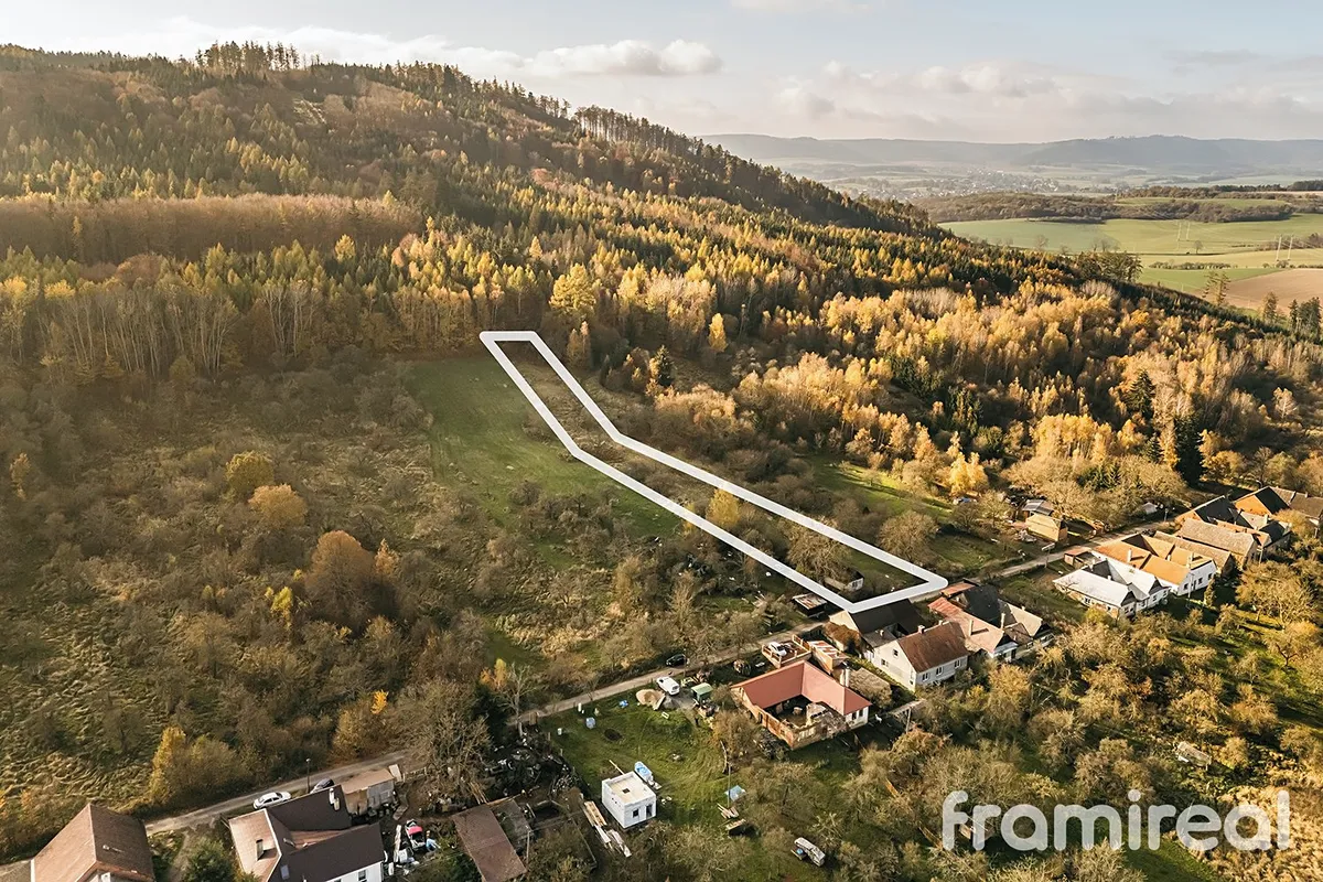 Prodej stavebního pozemku 4179 m²